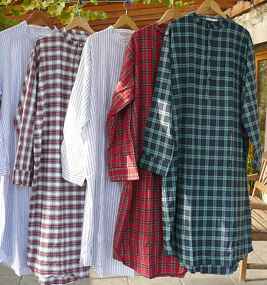 Nachthemd aus flauschig-warmer Baumwoll-Flanell, großzügiger Schnitt