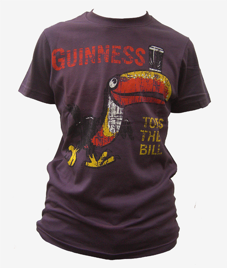  T-Shirt dunkellila mit Guinness - Print